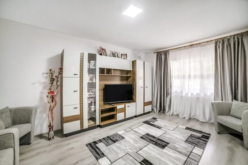 Dristor Decomandat An 1983 Ready to move in 9 min metrou
